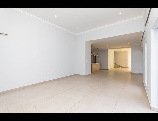 4 BEDROOM FREEHOLD FOR SALE IN SAGEWOOD